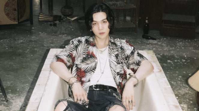 C4EC4832-C007-4E8C-A86E-576F938BAF1E