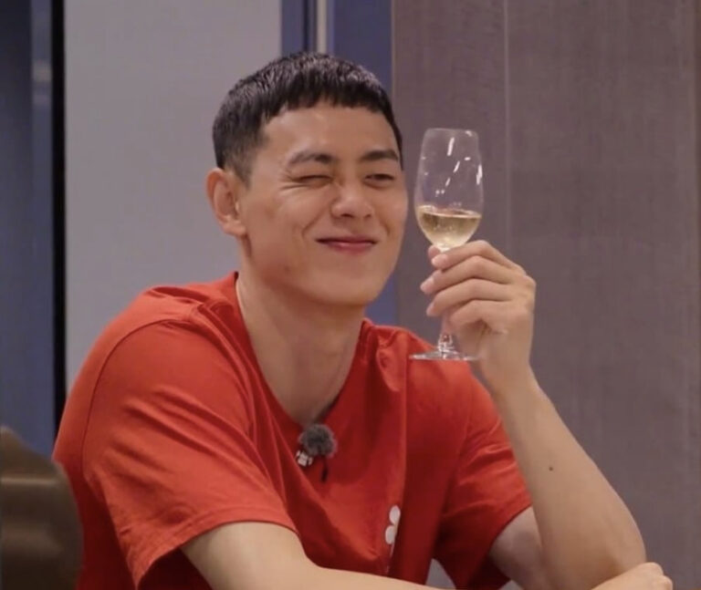 78FDD33A-F73D-4600-8EB8-47A7898E044E