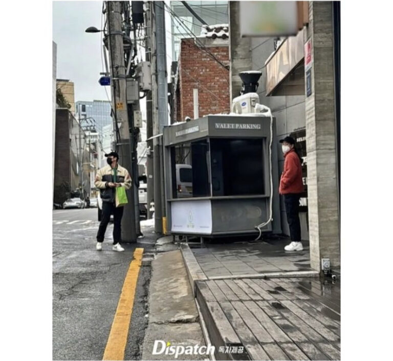 810B4879-C613-4238-B6A5-423B10FFF354