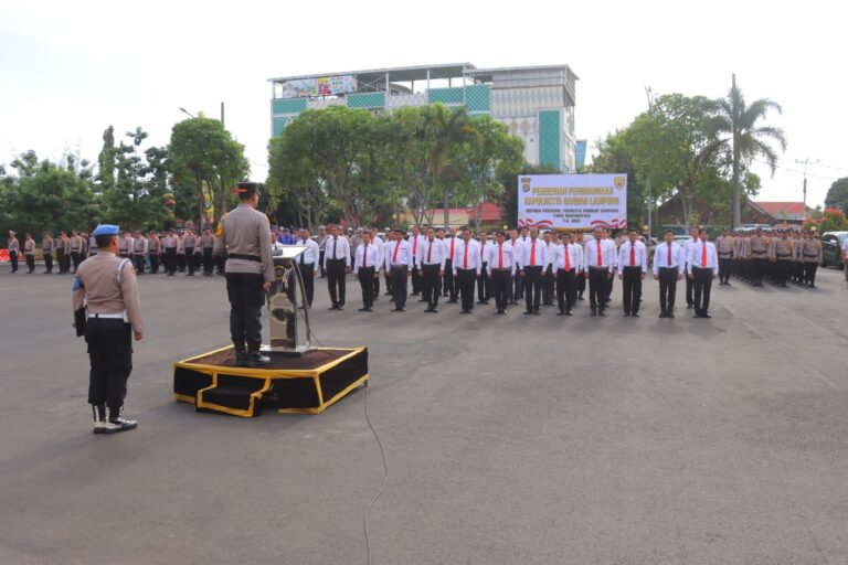 CA888E13-10D2-40C0-9BF4-30258E6033E3