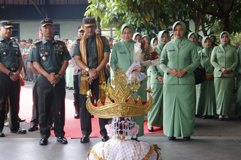 73585996-05EA-494D-AFEA-FF7FE1D13991