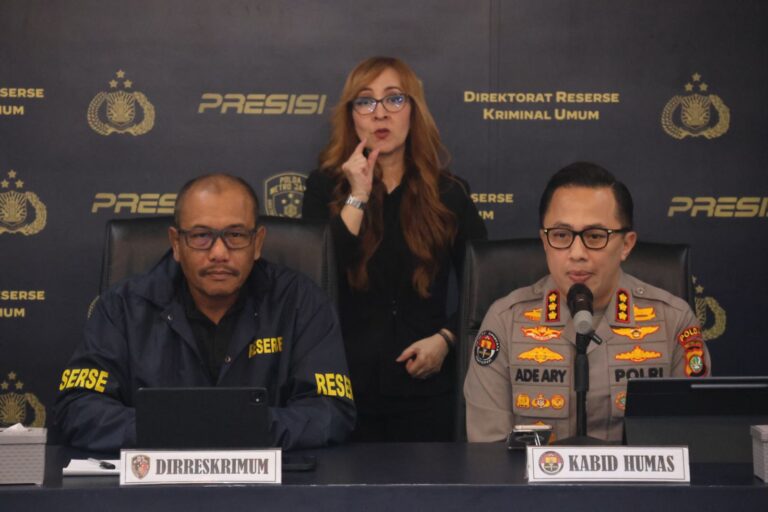 F92AF88D-CC84-4D48-9F73-9353EF1AECE2