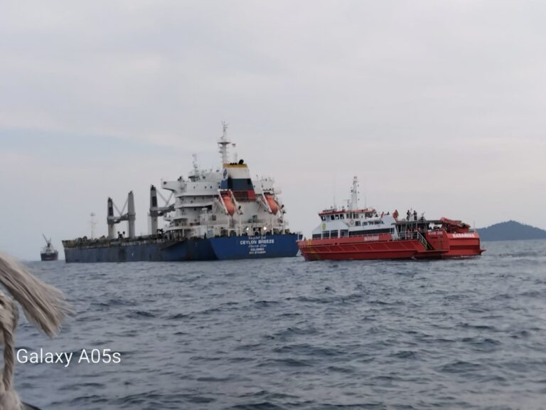 7304F675-316A-409D-B7B8-DEBEF2A726FF