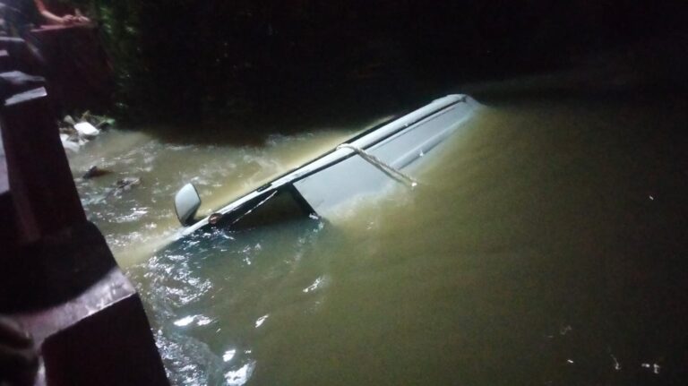 2159d8a2-4d5a-4155-8d13-1c7290339136